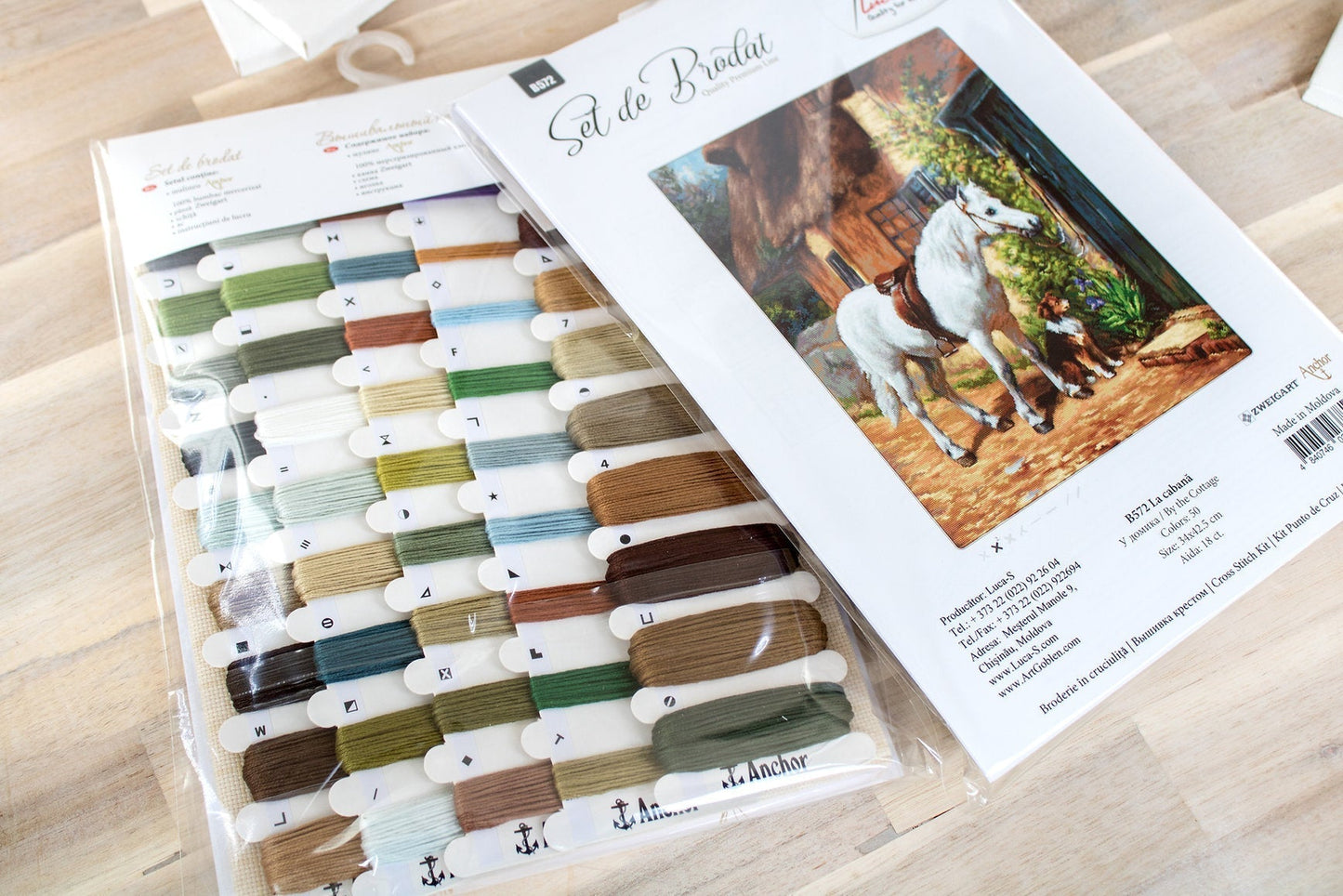 Cross Stitch Kit Luca-S - Next to the cabin, B572