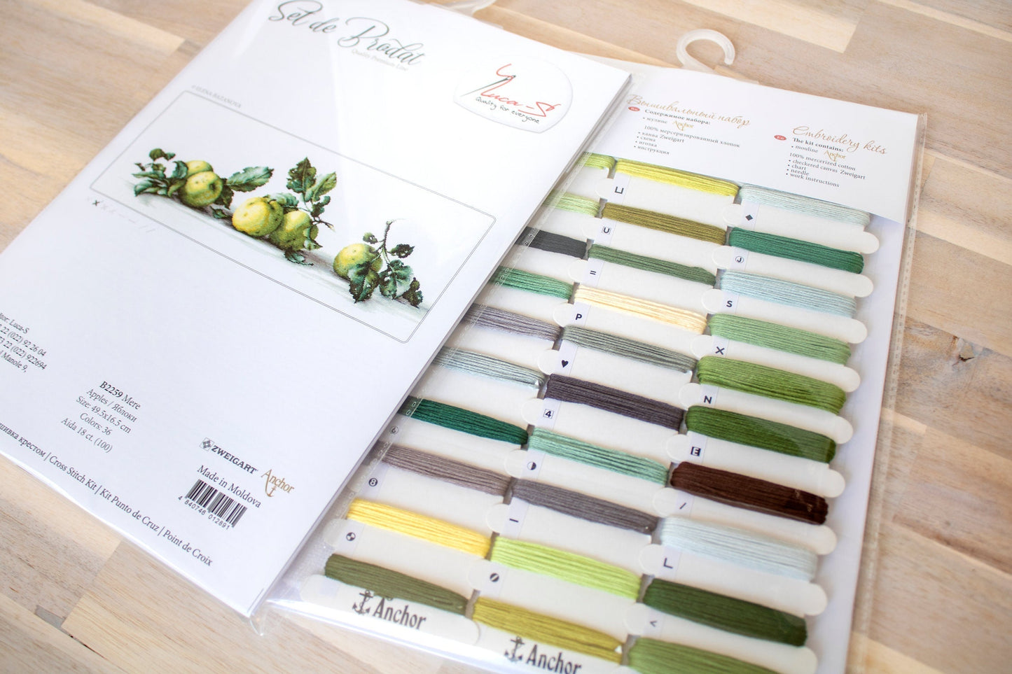 Cross Stitch Kit Luca-S - Still Life with Apples, B2259