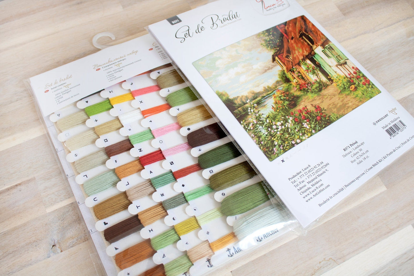 Cross Stitch Kit Luca-S - Summer Landscape, B571