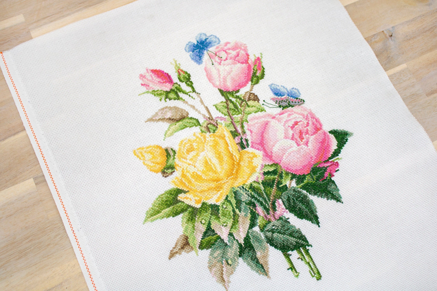 Cross Stitch Kit Luca-S - Yellow Roses and Bengal Roses, BU4003