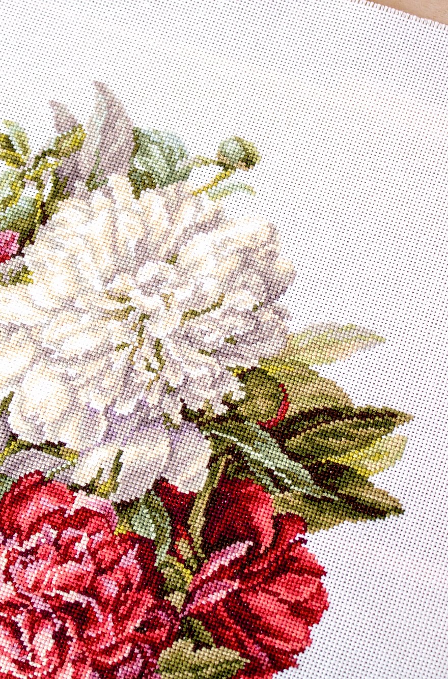 Cross Stitch Kit Luca-S - The Peonies, B2355