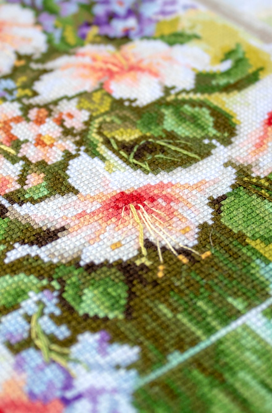 Cross Stitch Kit Luca-S - Flowers by the Window, BU4015