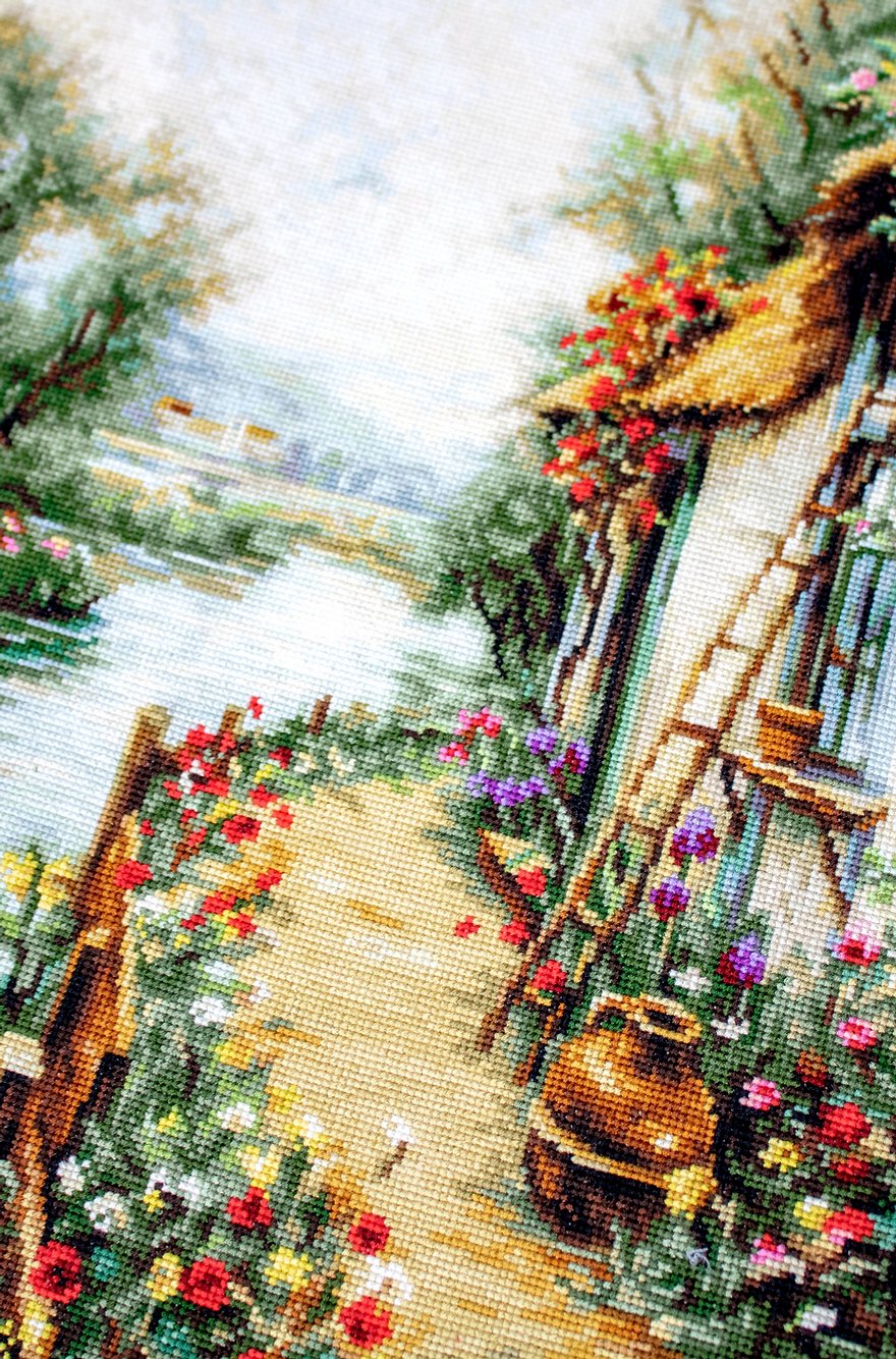 Cross Stitch Kit Luca-S - Along the River, B581