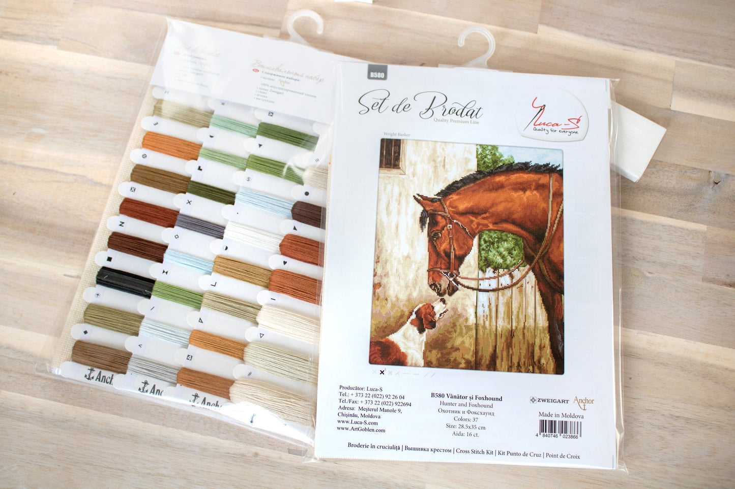 Cross Stitch Kit Luca-S - Hunter and Foxhound, B580