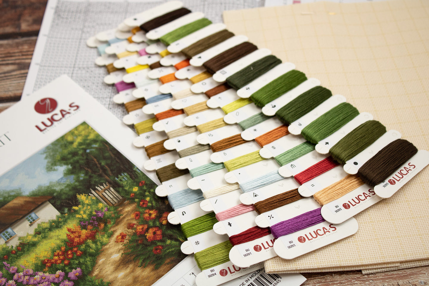 Cross Stitch Kit Luca-S - The Country House, BU5029