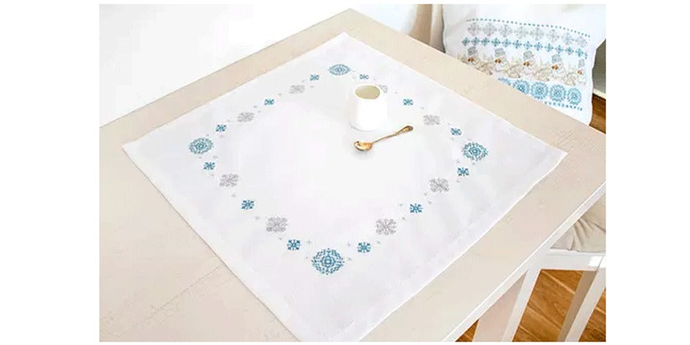 Table Topper - Cross Stitch Kit Table Cloth, FM025