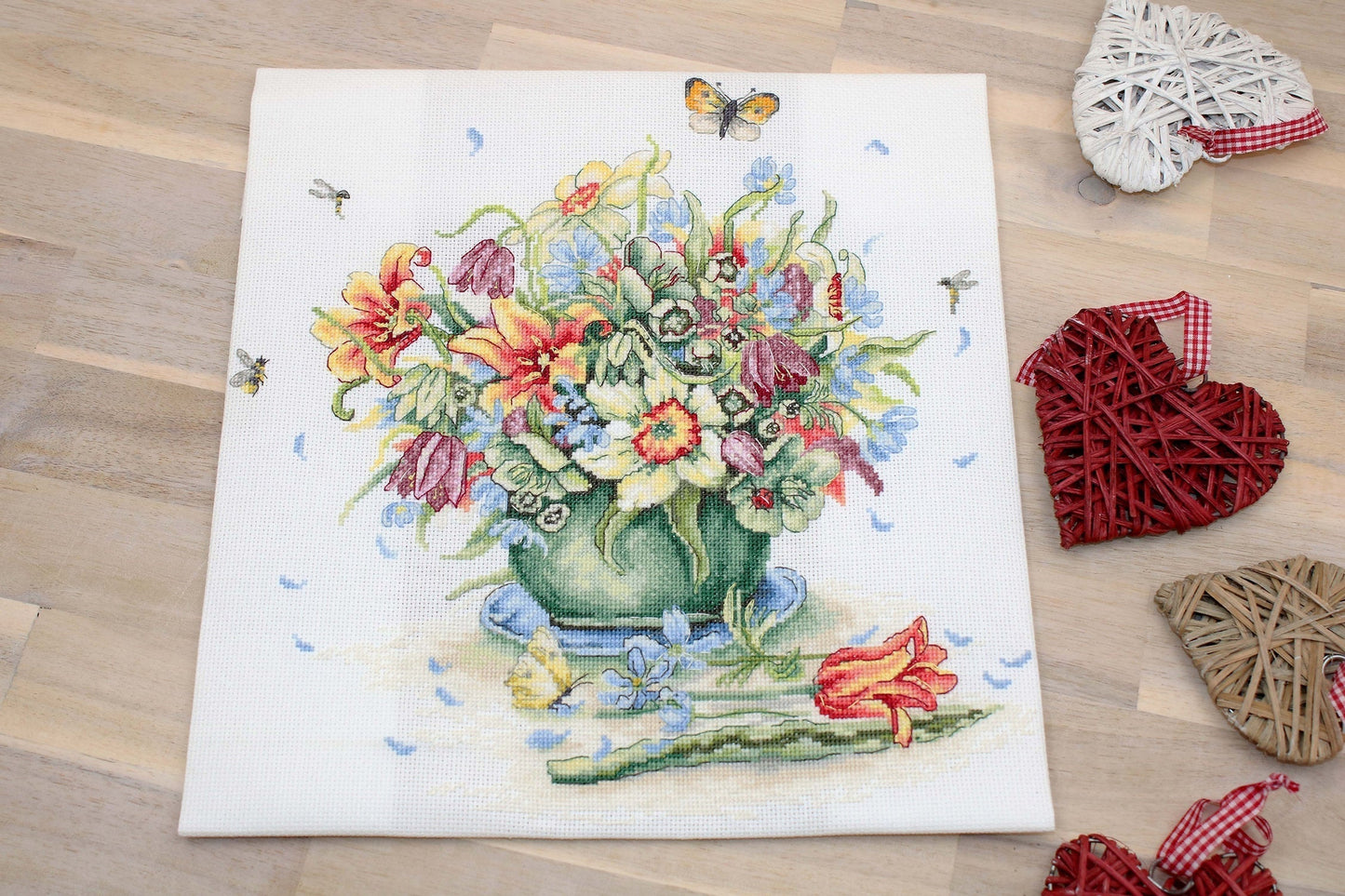 Cross Stitch Kit Luca-S Gold - April Bouquet - HobbyJobby