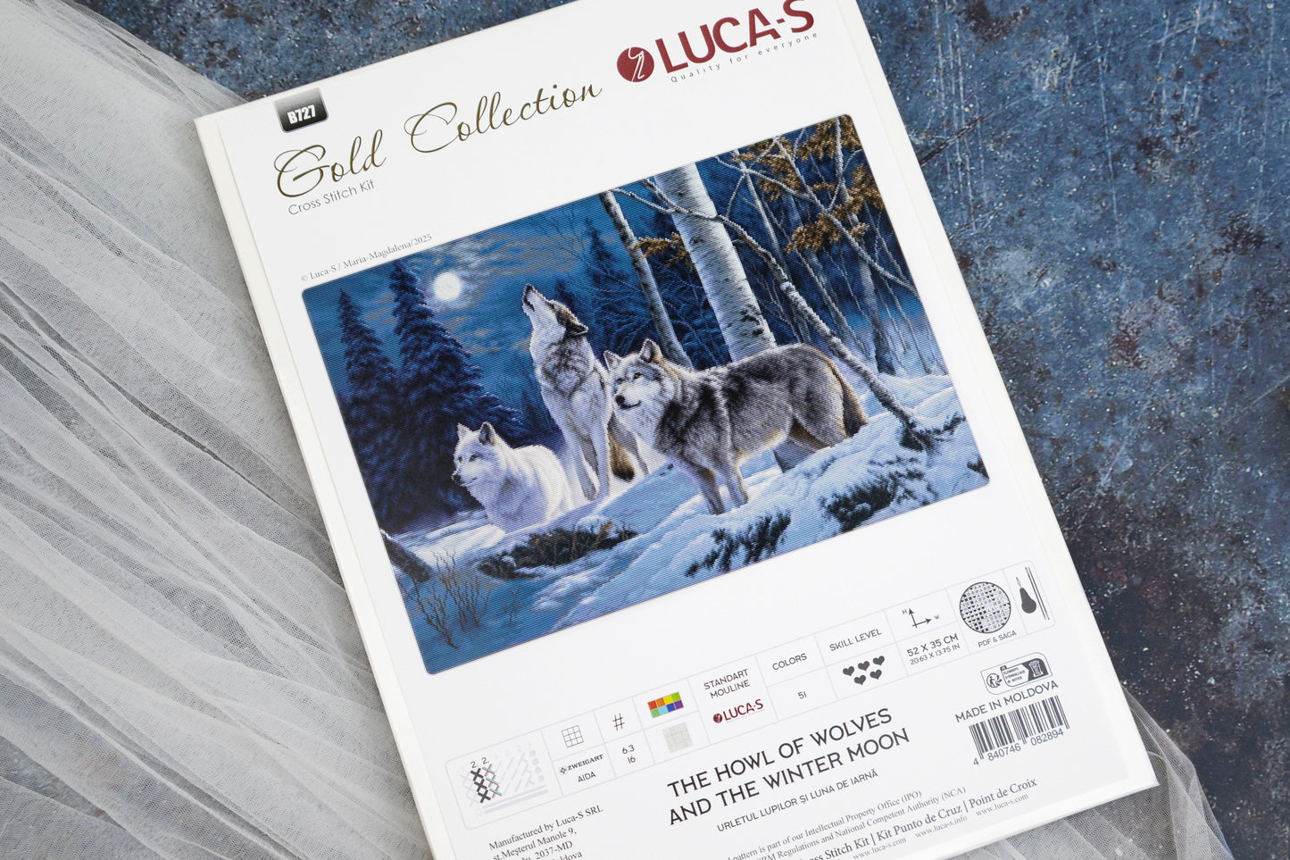 Cross Stitch Kit Luca-S GOLD - The Howl of Wolves and the Winter Moon, B727