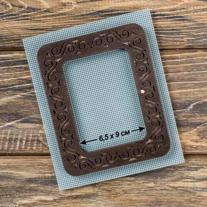 Magnetic Embroidery Hoop - Wooden Cross Stitch Hoop (6.5x9cm) Wonderland Crafts Hoops - HobbyJobby