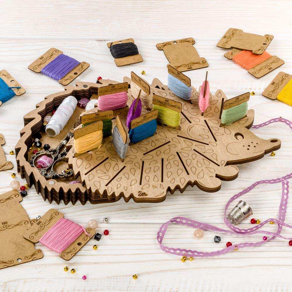 Storage Box for handcraft and 26 bobbins included Wonderland Crafts Organizer Box - HobbyJobby