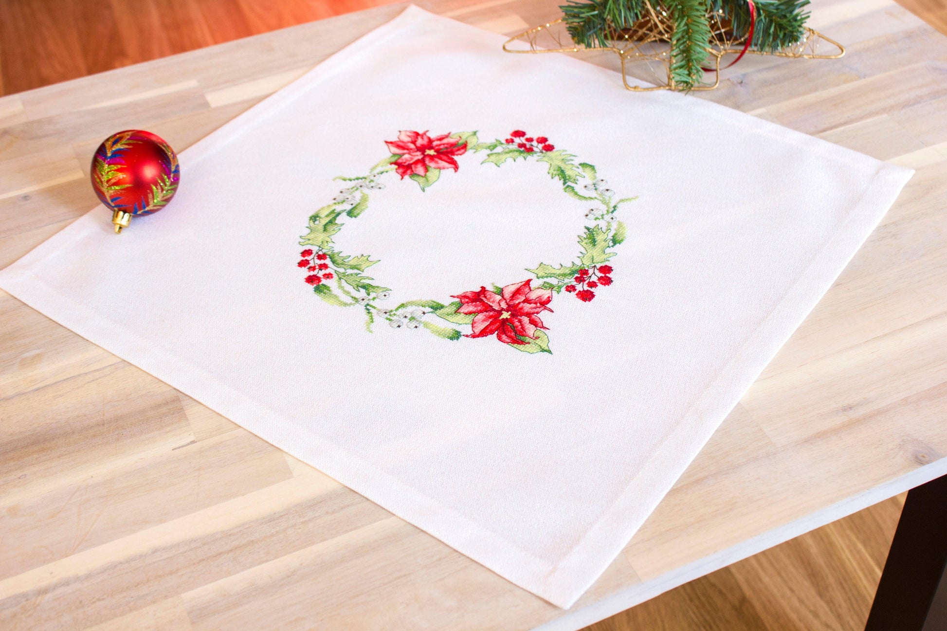 Table Topper - Cross Stitch Kit Table Cloth Tablecloth Kits - HobbyJobby