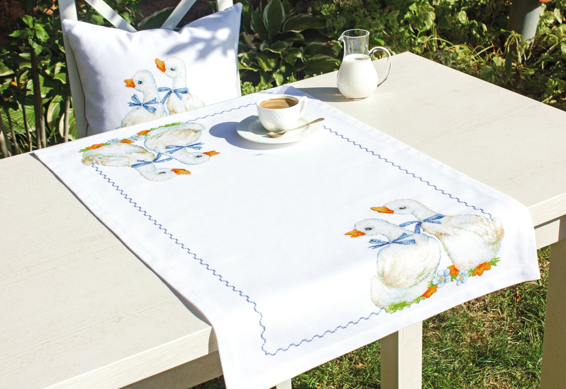 Table Topper - Cross Stitch Kit Table Cloth Tablecloth Kits - HobbyJobby