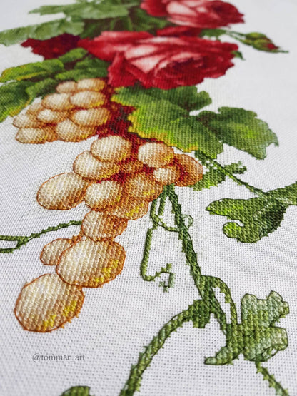 Cross Stitch Kit Luca-S - Red Roses and Grapes, B2229