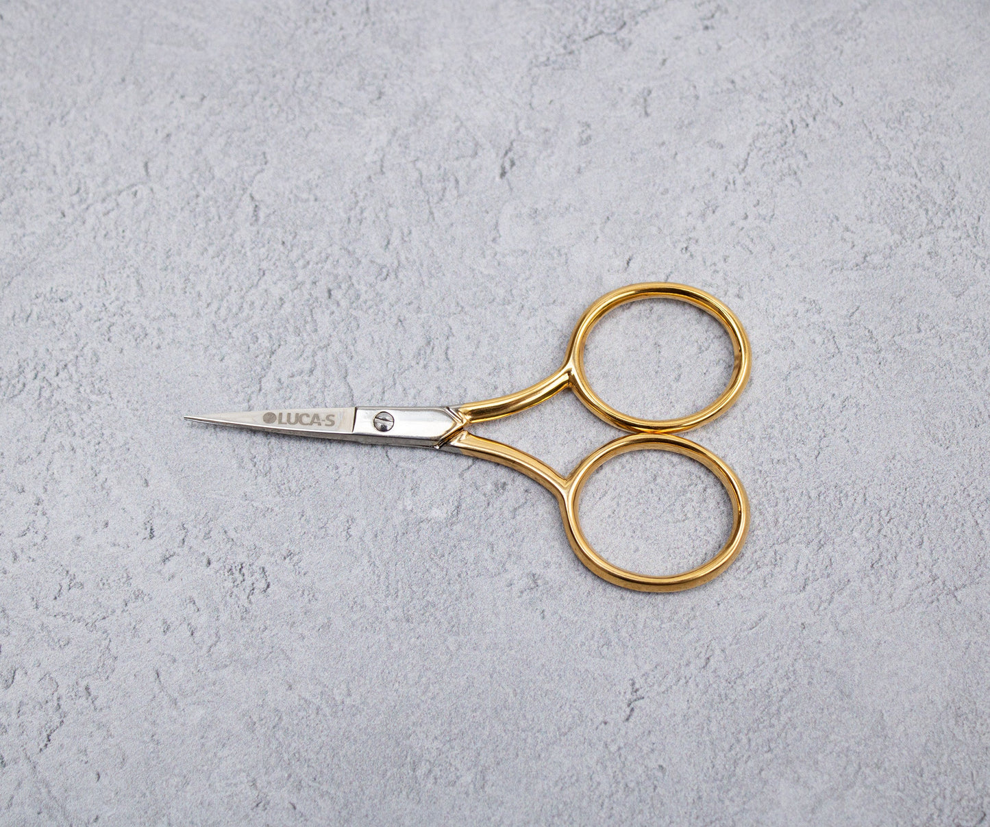 Luca-S Embroidery Scissors Widebow Gold Plated Handles 3 1/2"