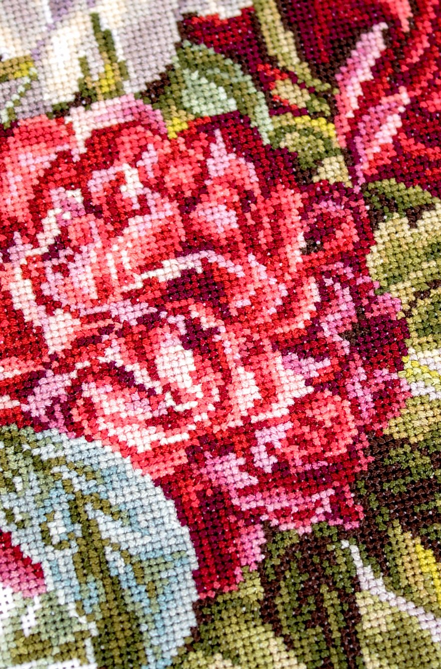 Cross Stitch Kit Luca-S - The Peonies, B2355