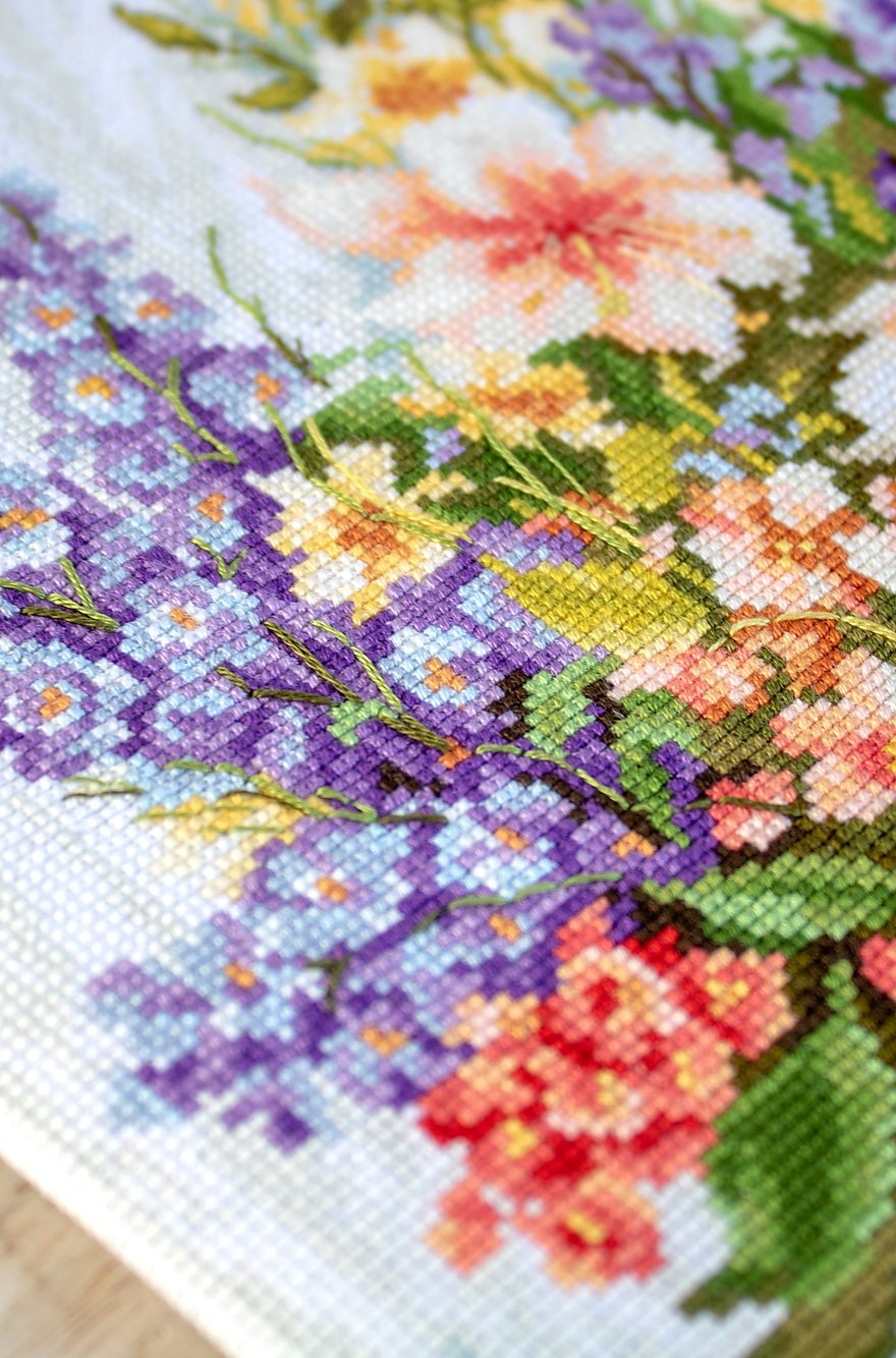 Cross Stitch Kit Luca-S - Flowers by the Window, BU4015