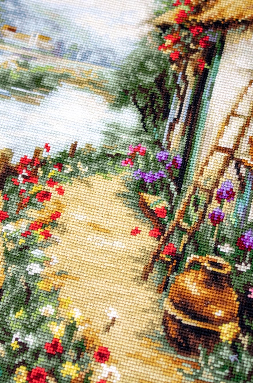 Cross Stitch Kit Luca-S - Along the River, B581