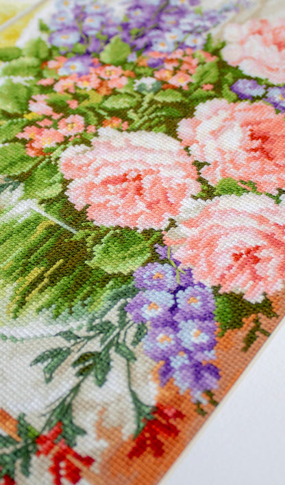 Cross Stitch Kit Luca-S - Roses and Delphiniums, BU4016
