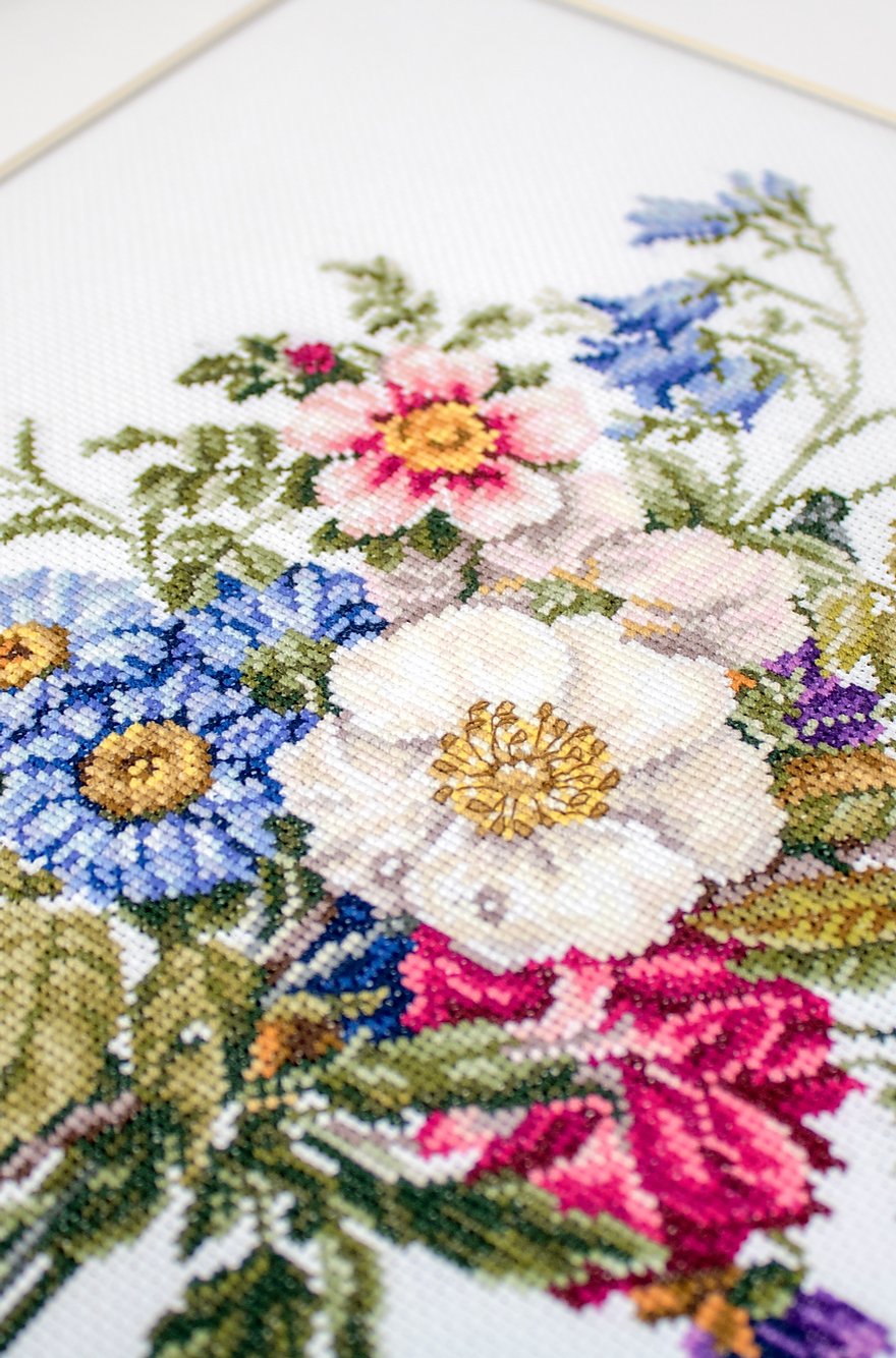 Cross Stitch Kit Luca-S - Summer Flower Bouquet, BU4004