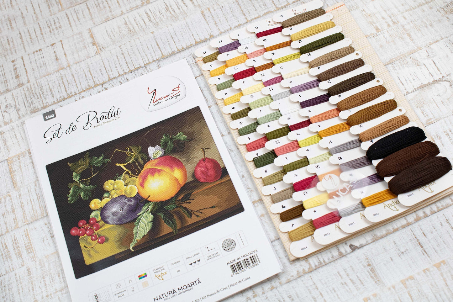 Cross Stitch Kit Luca-S - Still Life with Peach and Grapes, B593