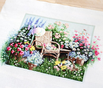 Cross Stitch Kit Luca-S - Blooming Garden, B2344