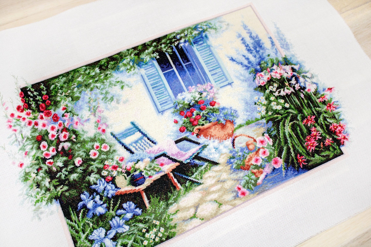 Cross Stitch Kit Luca-S - Flower Garden, B2342