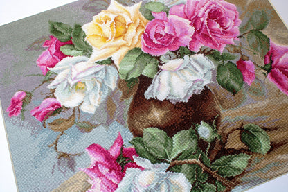 Cross Stitch Kit Luca-S - Vase with Roses, B587