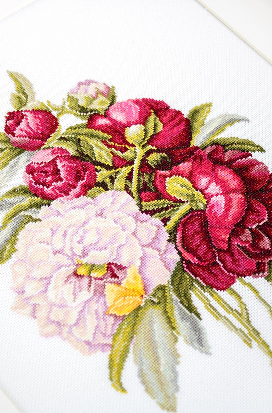 Cross Stitch Kit Luca-S - Peonies Bouquet, B2354