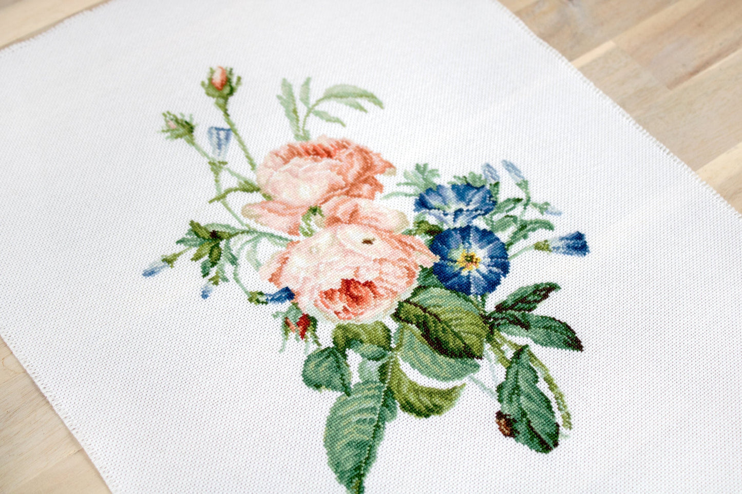 Cross Stitch Kit Luca-S - Bouquet of Roses, B2351