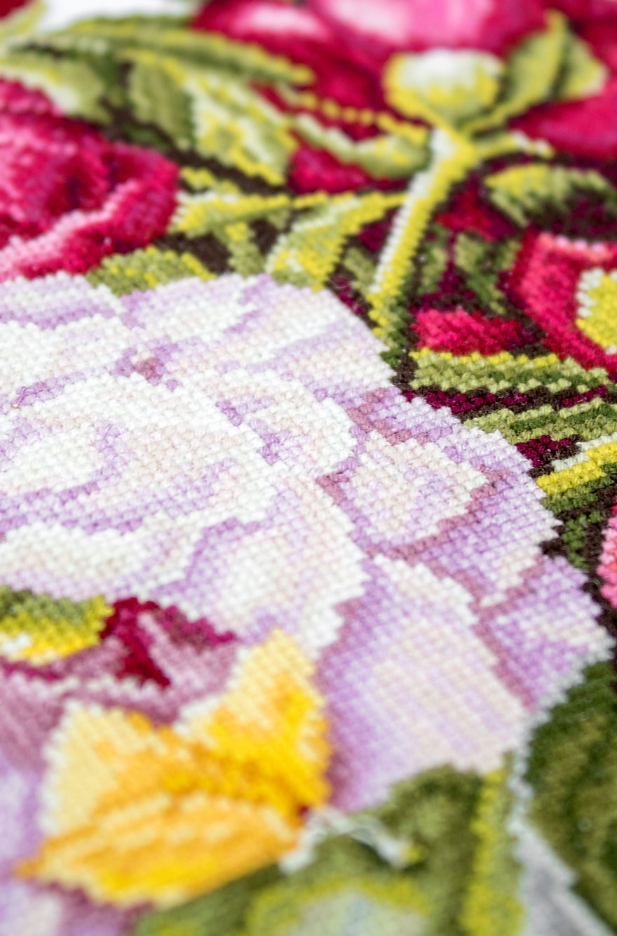 Cross Stitch Kit Luca-S - Peonies Bouquet, B2354