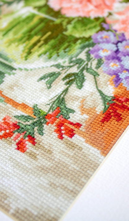 Cross Stitch Kit Luca-S - Roses and Delphiniums, BU4016