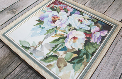 Cross Stitch Kit Luca-S - White Roses, B2400