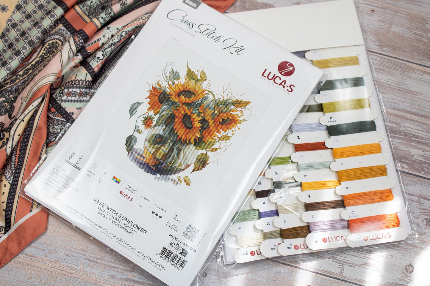 Cross Stitch Kit Luca-S - Vase with Sunflower, B7025