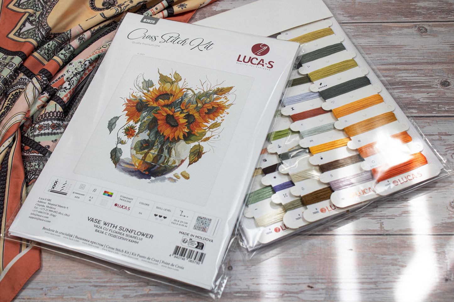 Cross Stitch Kit Luca-S - Vase with Sunflower, B7025