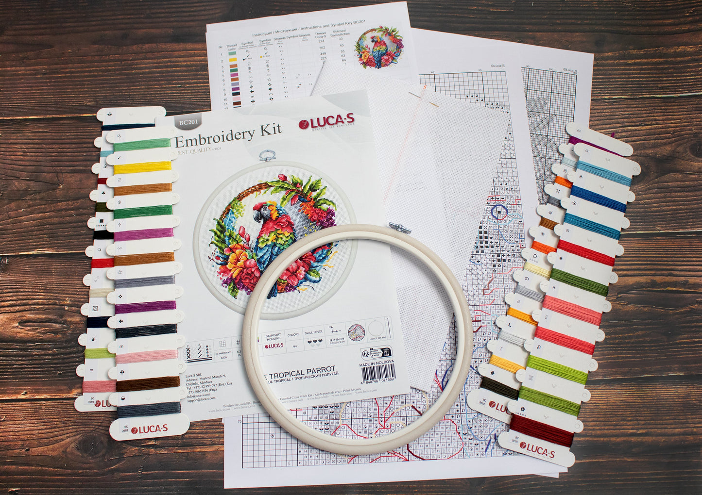 Cross Stitch Kit with Hoop Included Luca-S - The Tropical Parrot, BC201