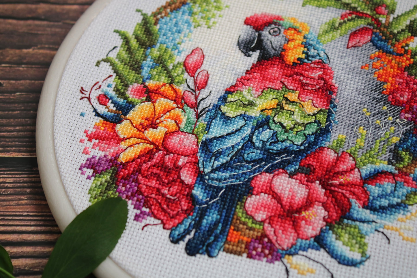 Cross Stitch Kit with Hoop Included Luca-S - The Tropical Parrot, BC201