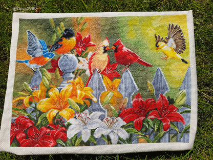 Cross Stitch Kit Luca-S - Backyard Birds with Daylilies, BU5024