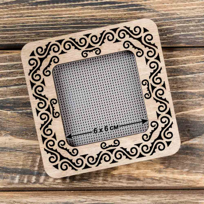 Magnetic Embroidery Hoop - Wooden Cross Stitch Hoop (6x6cm)