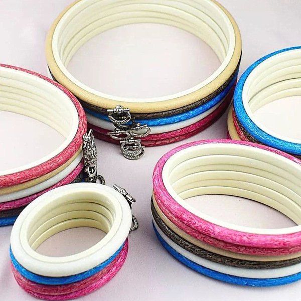 White Embroidery Round Hoop - Nurge Flexible Hoop, Round Cross Stitch Hoop