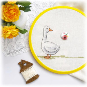 Round Embroidery Hoops - Nurge Hoop